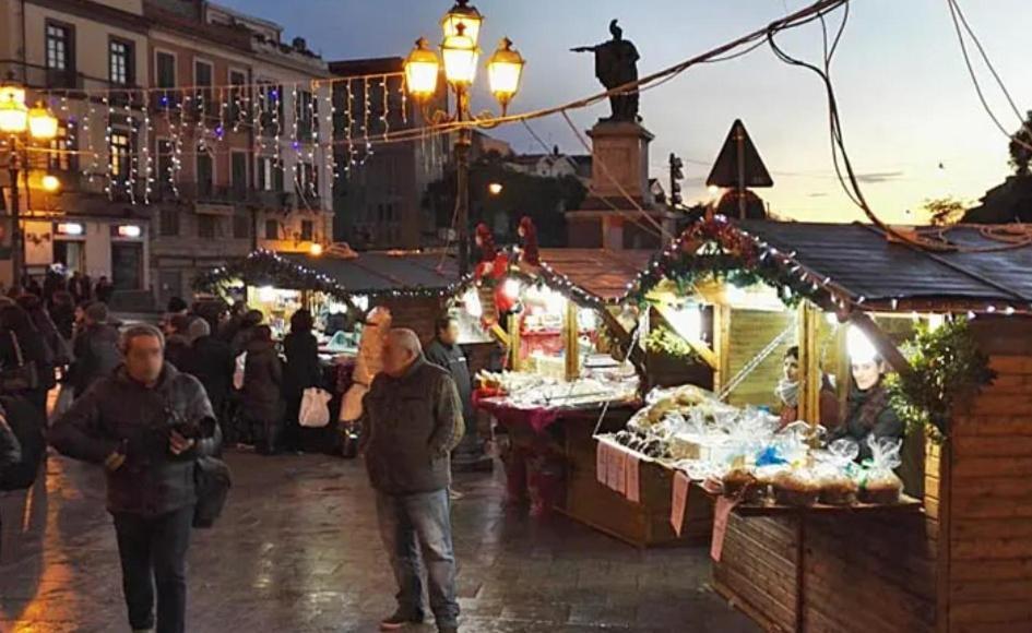 Stupenda Suite A Cagliari Piazza Galilei Exteriör bild